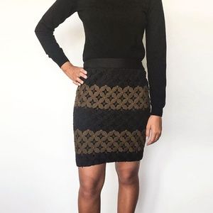 ANN TAYOLOR LOFT -Stripe Crochet Pencil Skirt